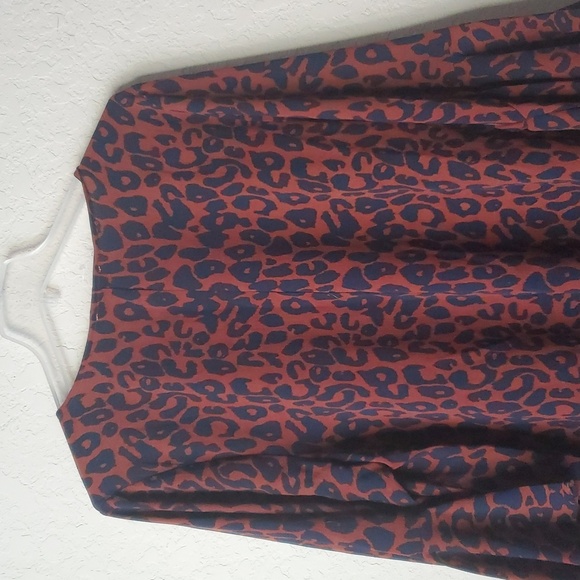 She + Sky rust and blue cheetah print 2XL front tie blouse - Picture 8 of 9